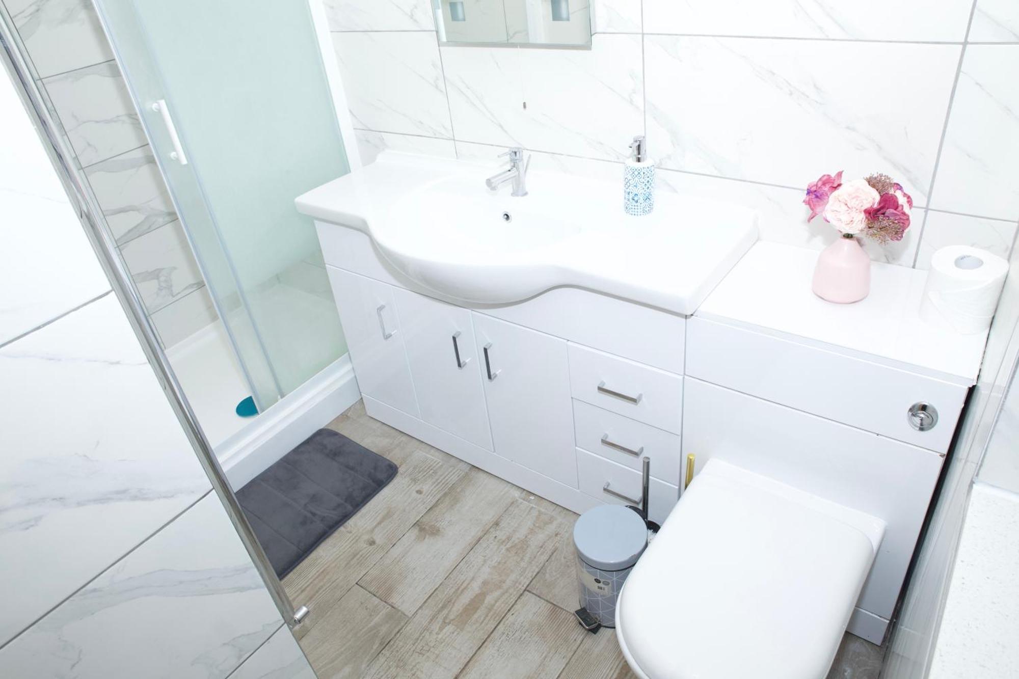 Spacious Modern 2 Bed Flat In City Centre Reading Buitenkant foto